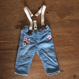 Baby floral jeans with suspenders